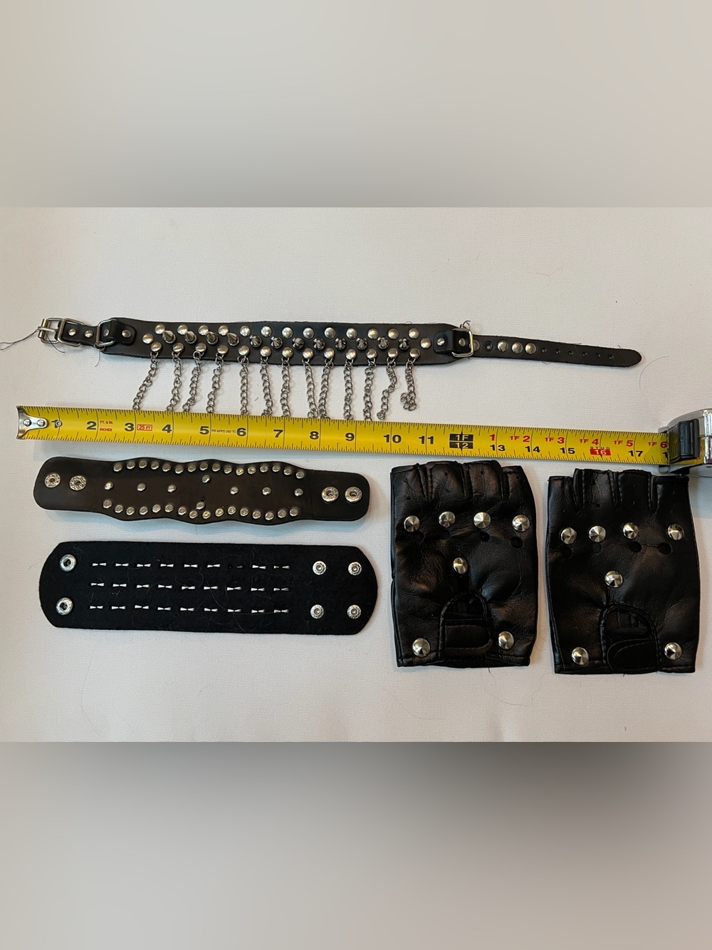Black Studded Wristbands Fingerless Moto Gloves and Chained Spiked Dog Collar - Picture 10 of 14